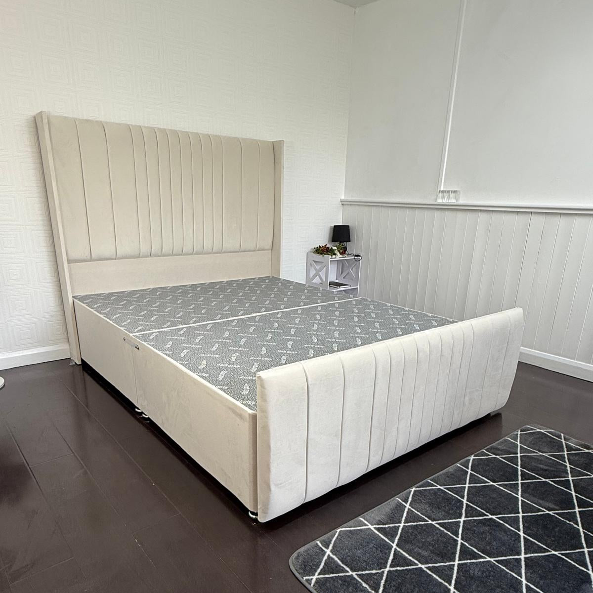 Multi Line Wing Divan Bed