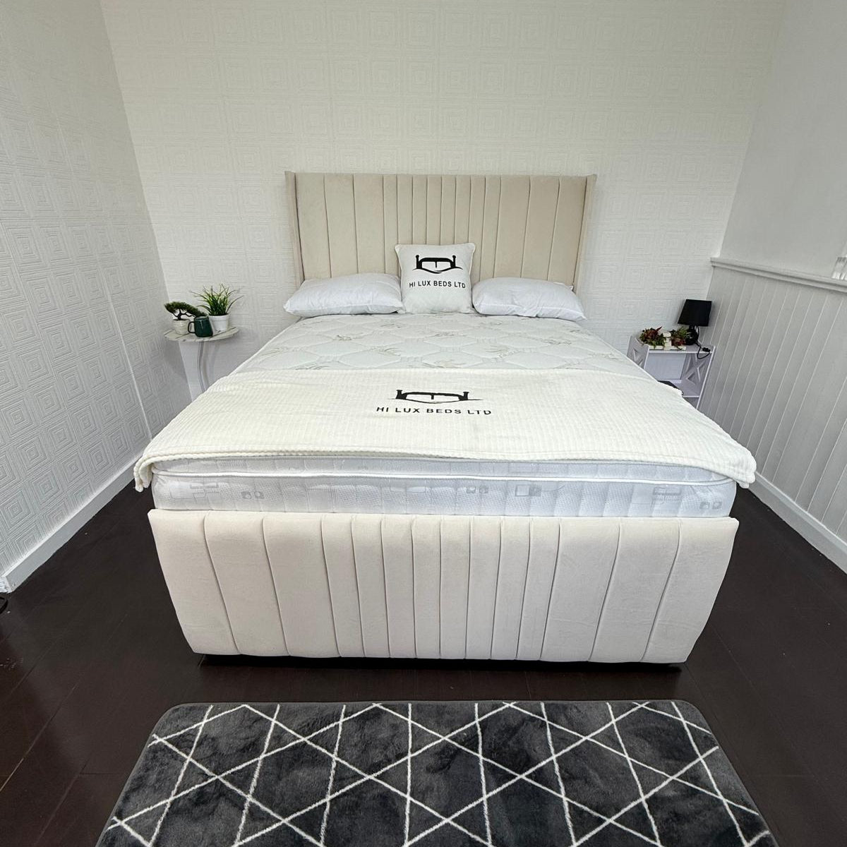 Multi Line Wing Divan Bed